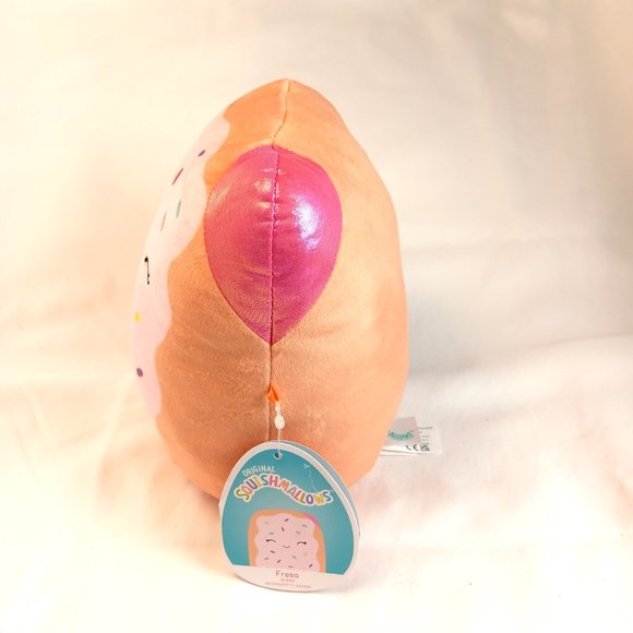 NWT 8" - Fresa the Pastry Foodie Squishmallow - Picture 3 of 9
